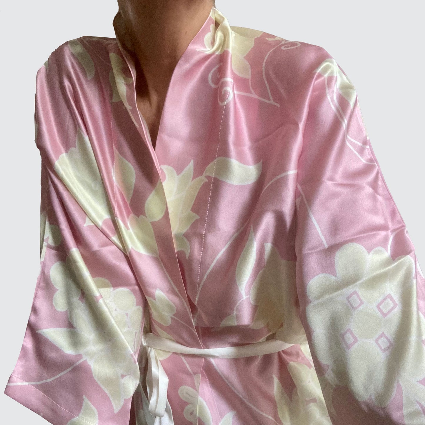 Kimono Silk Robe - Pink With Cream Floral Design