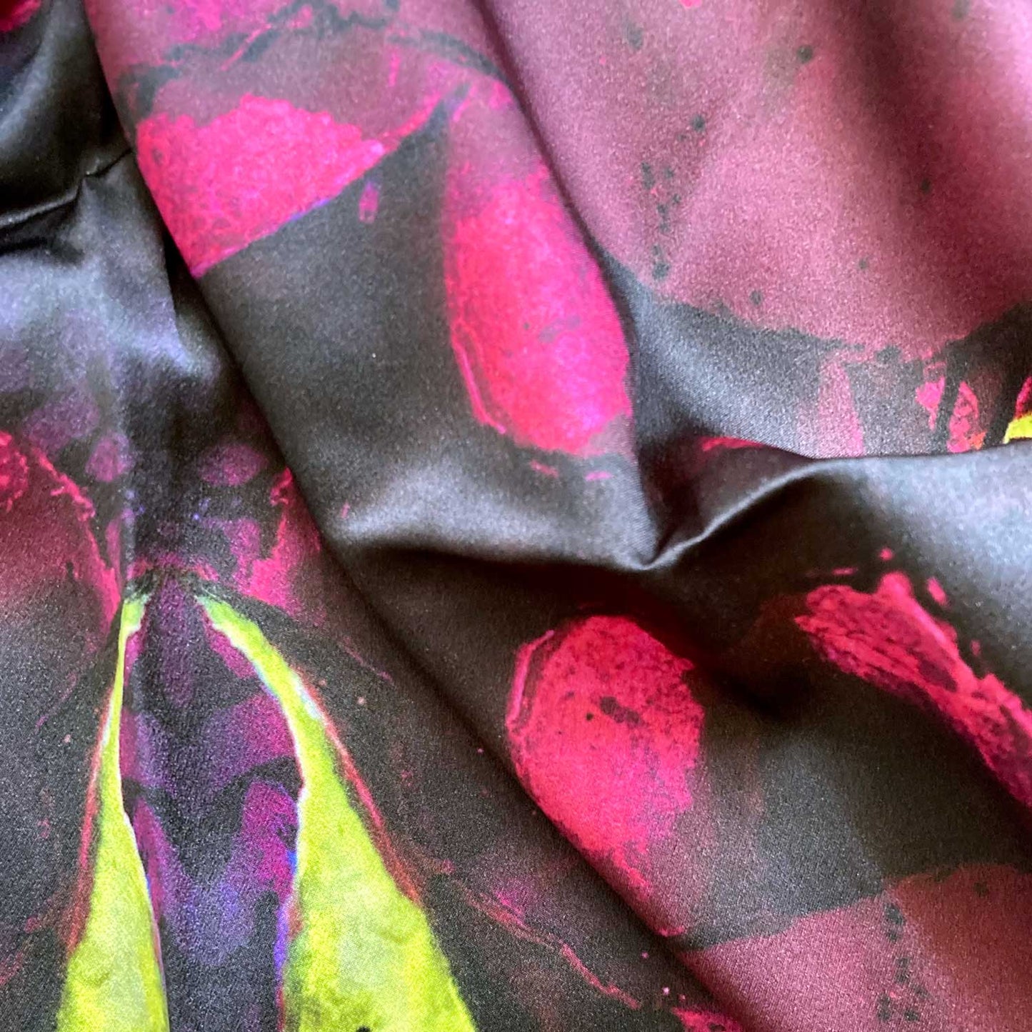 Silk Scarf With Red Roses - Machined Hems